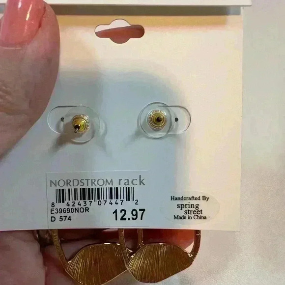 SPRING STREET THE COLLECTION GOLD TONE EARRINGS POST BACKS NWT - Picture 3 of 5